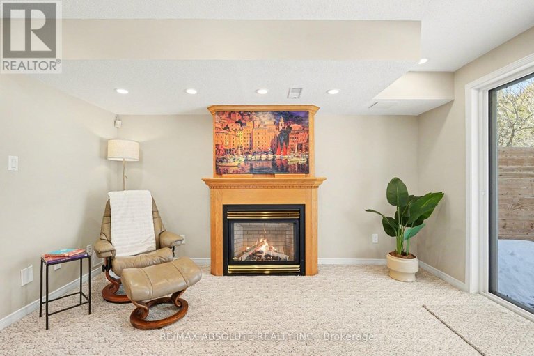 29527722/23-riverbank-court/stittsville-central/ottawa/ontario/K2S1V7_31