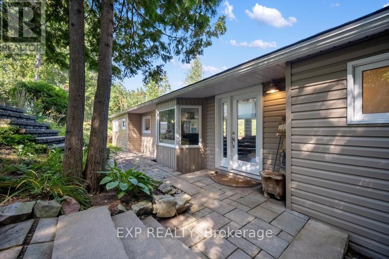 28124299/3094-barlow-crescent/dunrobin-shores/ottawa/ontario/K0A1T0_5