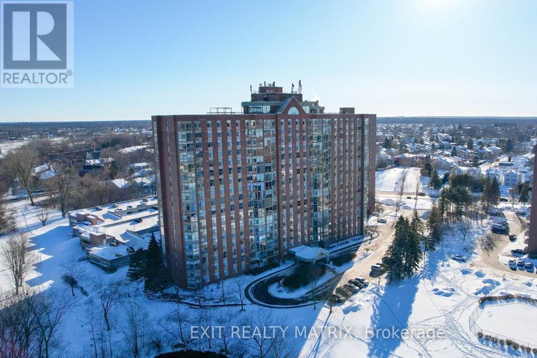 29349666/1007-2759-carousel-crescent/emerald-woodssawmill-creek/ottawa/ontario/K1T2N5_32