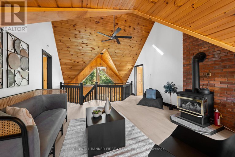 28975312/9-lucas-lane/remainder-of-stittsville-area/ottawa/ontario/K2S1S5_28