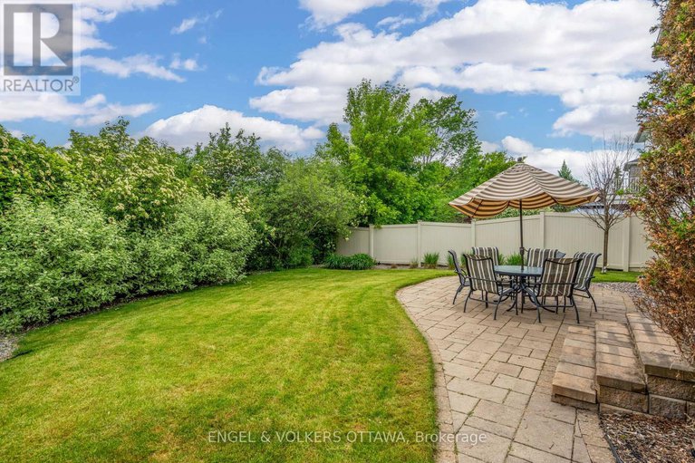 28547141/94-riverstone-drive/stonebridge/ottawa/ontario/K2J5E3_45