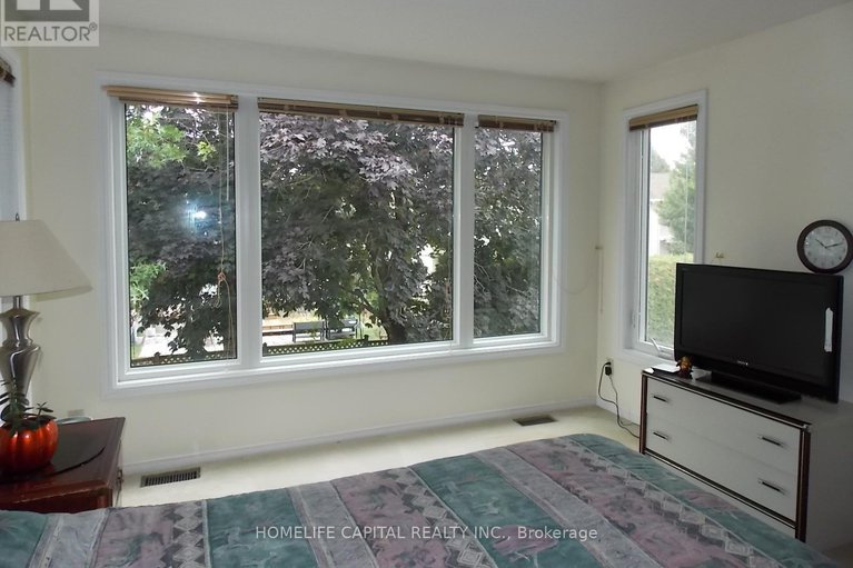 28795568/1804-robinwood-place/chapel-hill/ottawa/ontario/K1C6L4_17