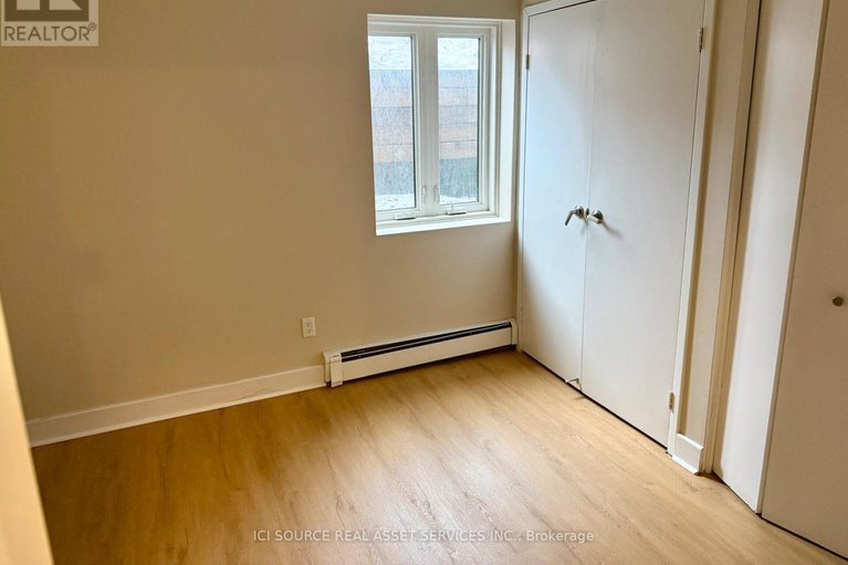 29473926/8-blue-moon-private/manor-park/ottawa/ontario/K1K4K6_14