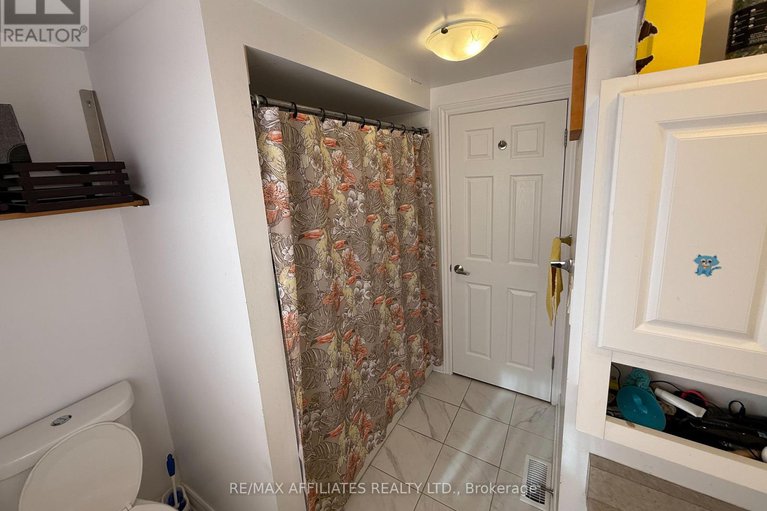 28764213/295-pintail-terrace/chatelaine-village/ottawa/ontario/K1E1Z9_26
