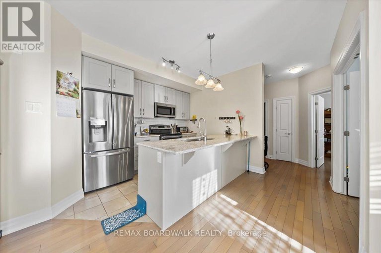 29538012/b102-210-janka-private/emerald-meadowstrailwest/ottawa/ontario/K2V0E6_5