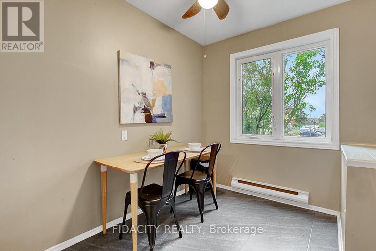 29034615/61-159-salter-crescent/beaverbrook/ottawa/ontario/K2K1Y8_12