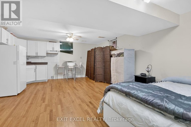 29577468/1093-b-normandy-cr-normandy-crescent/carleton-heights/ottawa/ontario/K2C0L9_40