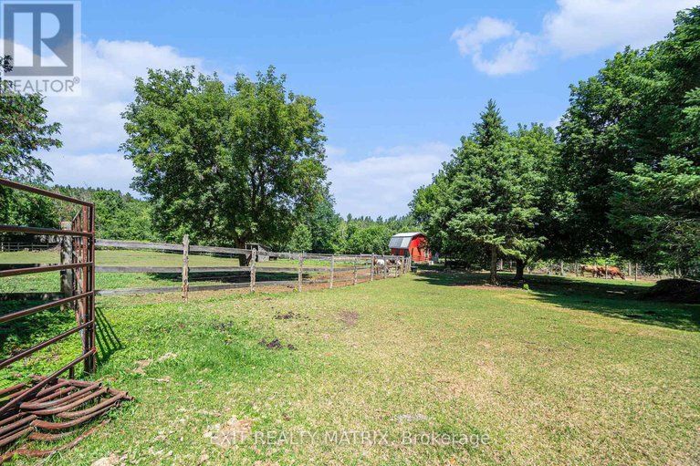 28633840/21111-concession-rd-8-road/south-glengarry-lancaster-twp/south-glengarry/ontario/K0C1L0_19