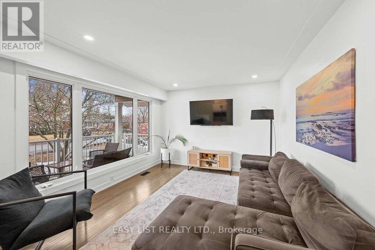 29604782/756-dickens-avenue/elmvale-acres/ottawa/ontario/K1G2X8_6