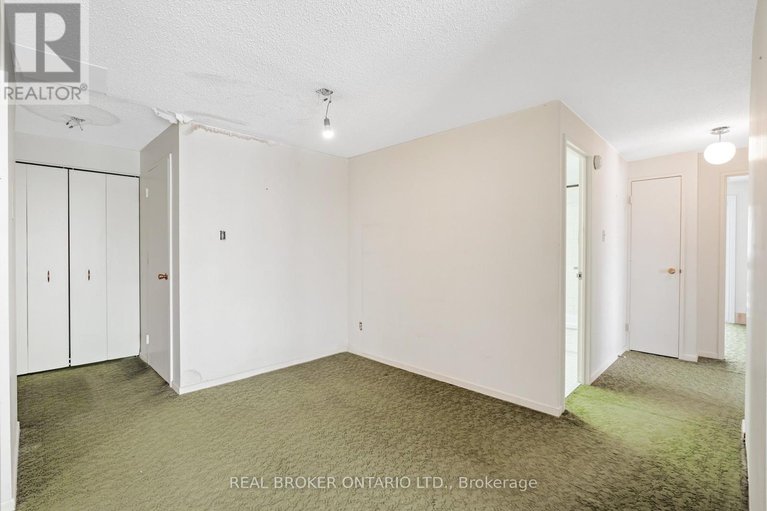 28484155/1907-158c-mcarthur-avenue/vanier/ottawa/ontario/K1L8E7_17