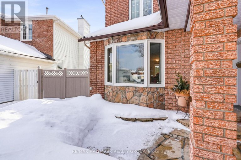 29419455/552-wilkie-drive/fallingbrookpineridge/ottawa/ontario/K4A1M7_3