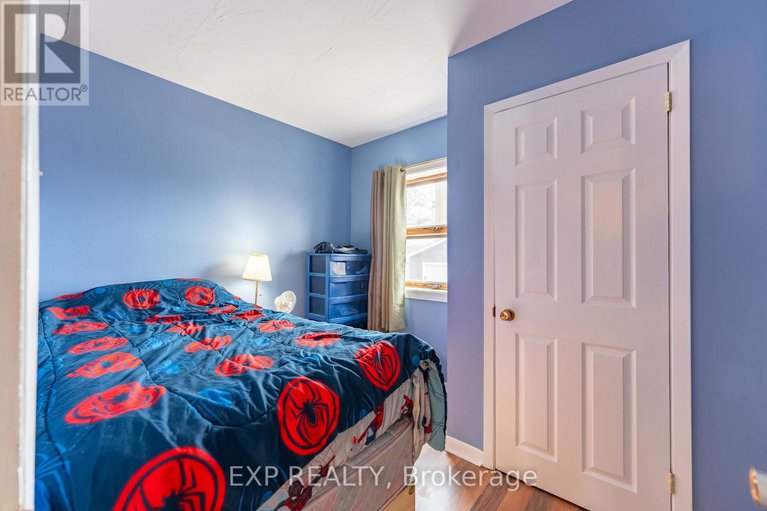 28501976/318-montfort-street/vanier/ottawa/ontario/K1L5N4_12