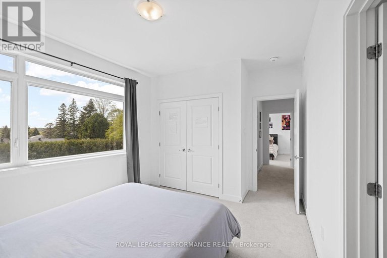 28628101/612-kenabeek-terrace/riverside-southgloucester-glen/ottawa/ontario/K4M0M2_30