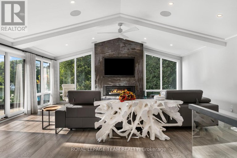 28864114/2318-summerside-drive/manotick-east-to-manotick-station/ottawa/ontario/K4M1B4_23