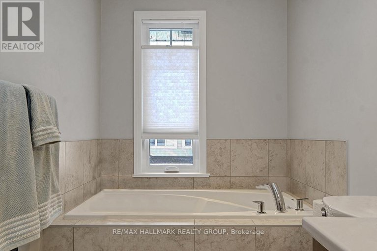 29254806/551-kilspindie-ridge/stonebridge/ottawa/ontario/K2J5M8_25