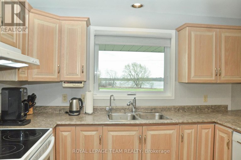 29683602/11119-grisdale-boulevard-w/south-dundas-matilda-twp/south-dundas/ontario/K0E1K0_12