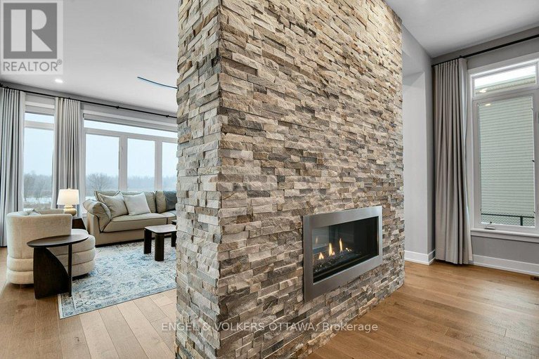 29357052/134-winterhaven-drive/mer-bleuebradley-estatesanderson-park/ottawa/ontario/K1W0H4_9