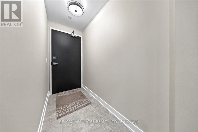 28554491/407-200-inlet-private/chatelaine-village/ottawa/ontario/K4A5H3_4