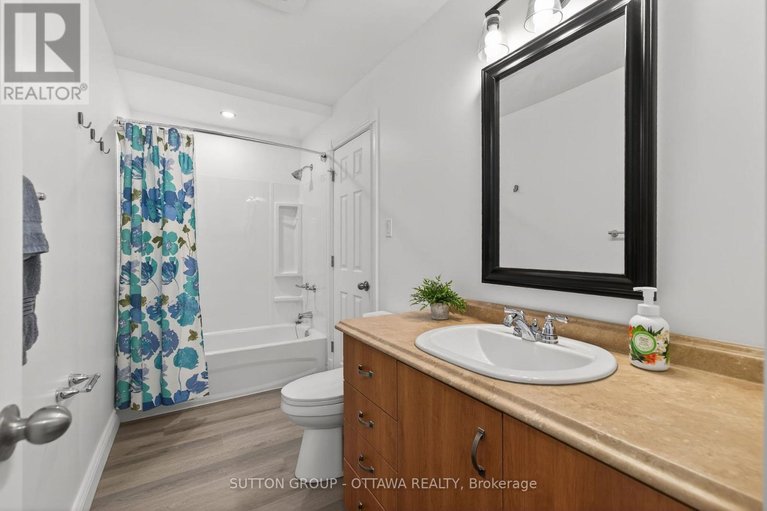 29627001/285-monterey-drive/leslie-park/ottawa/ontario/K2H7B1_19