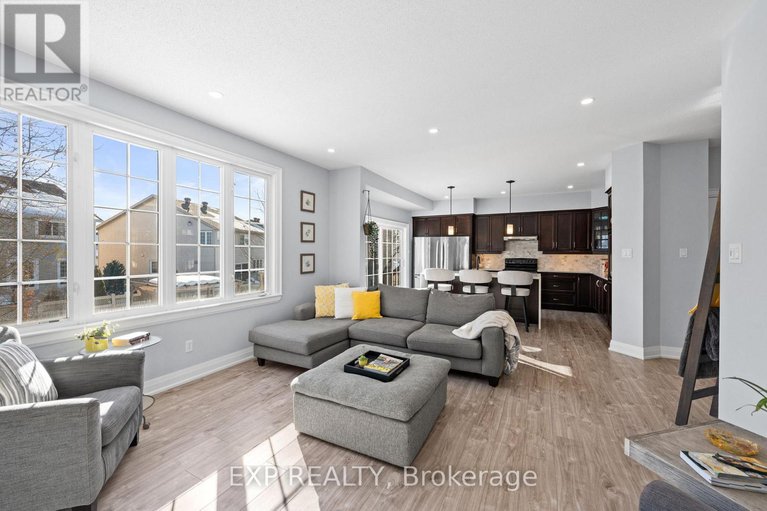 29385318/117-joshua-street/mer-bleuebradley-estatesanderson-park/ottawa/ontario/K1W0A4_14