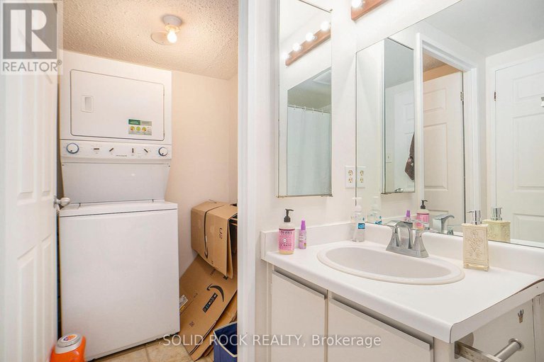 28395432/108-2871-richmond-road/britannia-heights/ottawa/ontario/K2B8M5_13