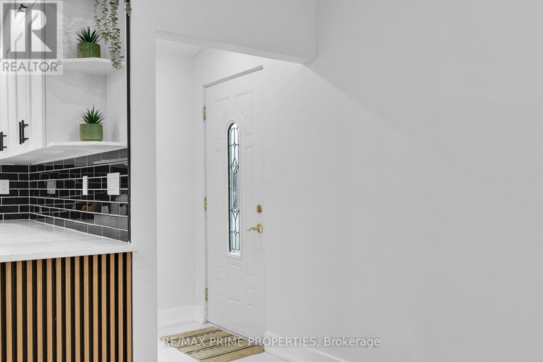 29378490/1035-connery-avenue/elmvale-acresurbandale/ottawa/ontario/K1G2N9_3