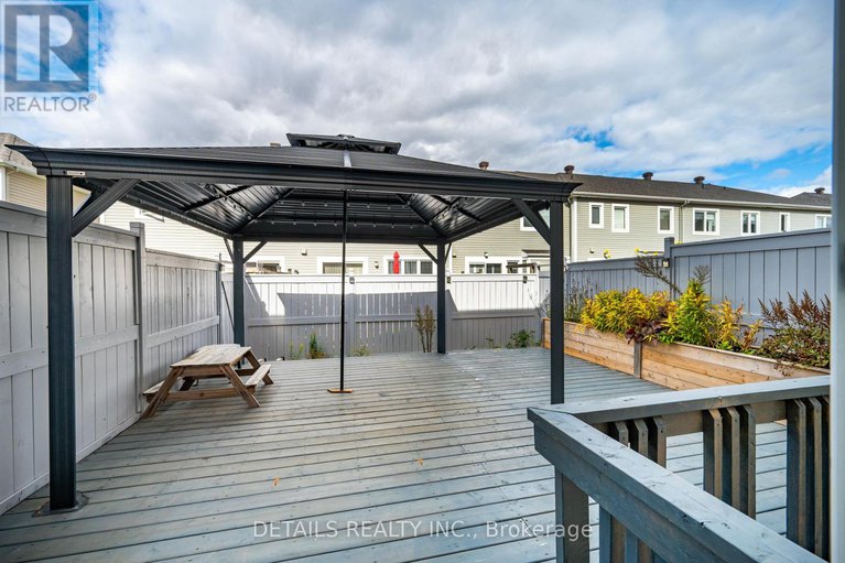 28572241/434-white-arctic-avenue/half-moon-bay/ottawa/ontario/K2J5Y9_24
