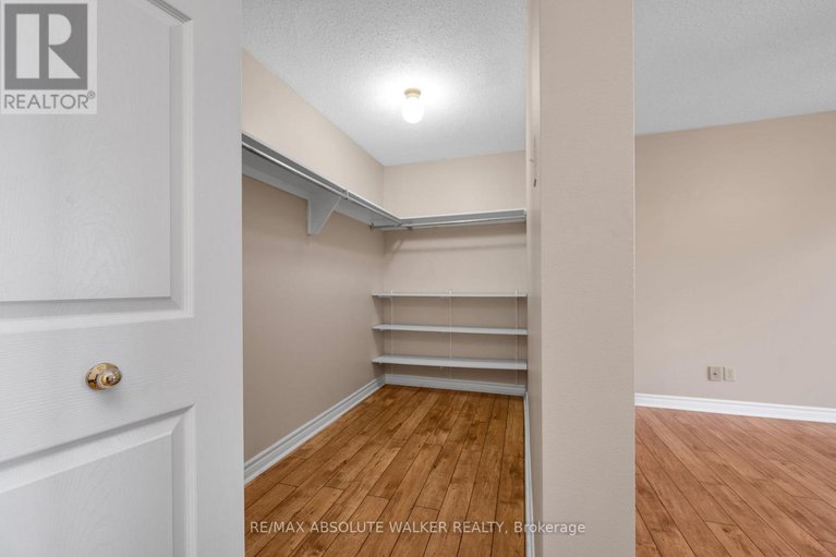 28874658/108-500-canteval-terrace/fallingbrookpineridge/ottawa/ontario/K4A2C8_18
