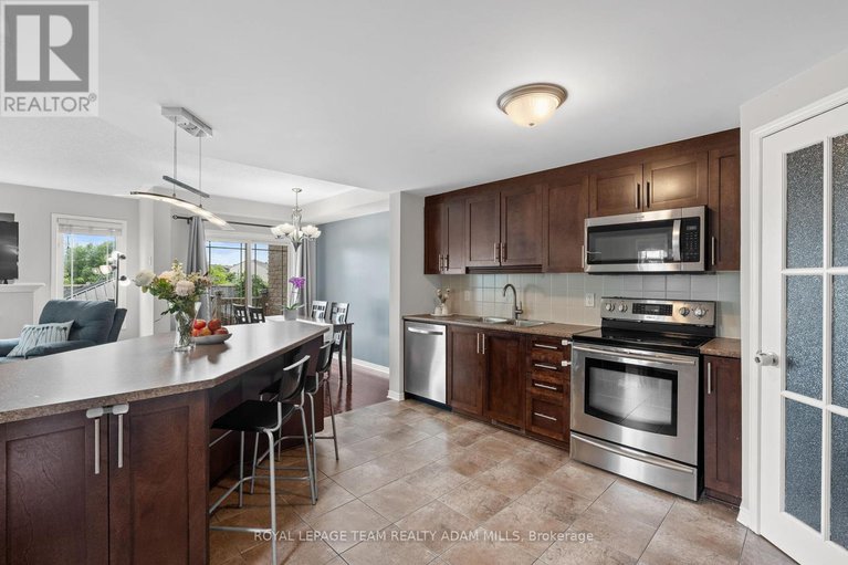28591916/1543-carronbridge-circle/emerald-meadowstrailwest/ottawa/ontario/K2M0G8_14