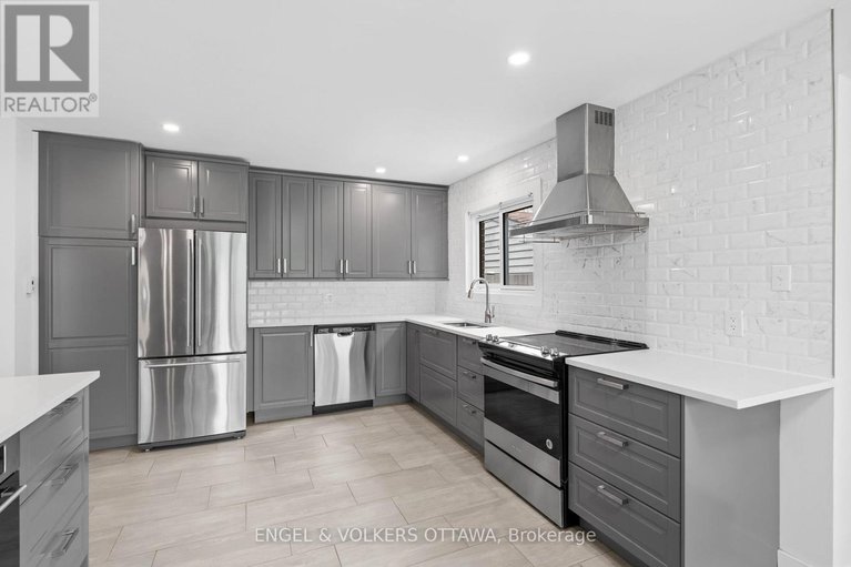 28294344/70-varley-drive/beaverbrook/ottawa/ontario/K2K1H2_11