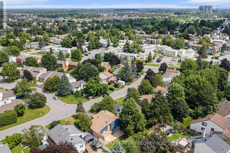 28556816/123-tripp-crescent/pheasant-run/ottawa/ontario/K2J1M5_3
