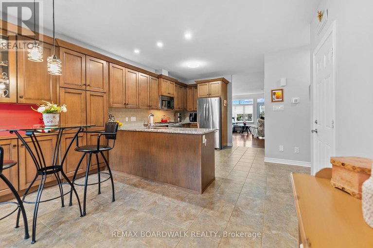 29636678/12-royalty-way/north-grenville-twp-kemptville-south/north-grenville/ontario/K0G1J0_5