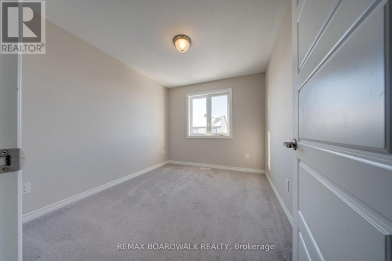 29283781/132-conifer-creek-circle/emerald-meadowstrailwest/ottawa/ontario/K2M0M2_33