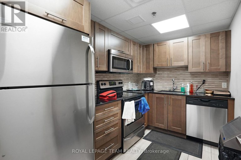 29283025/324-300c-lett-street/west-centre-town/ottawa/ontario/K1R0A8_33