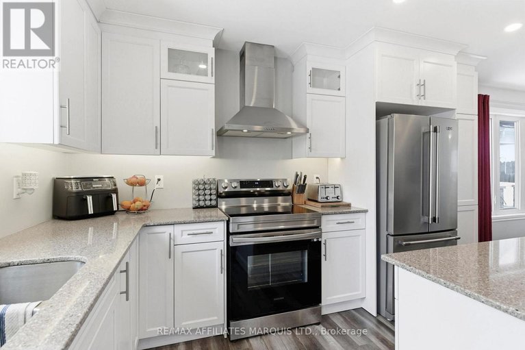 29533424/50-jim-brownell-boulevard/long-sault/south-stormont/ontario/K0C1P0_13