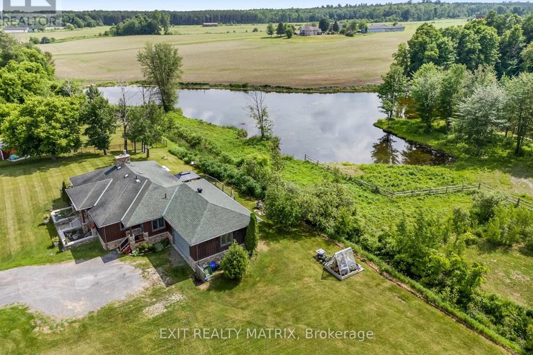 28250158/2228-ste-anne-road/lorignal/champlain/ontario/K0B1K0_40