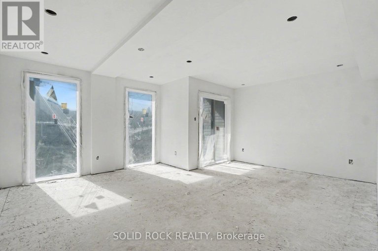 29669967/830-alpine-avenue/queensway-terrace-north/ottawa/ontario/K2B5R6_21