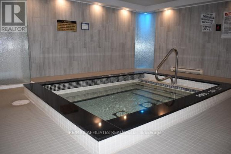 29050997/407-2760-carousel-crescent/emerald-woodssawmill-creek/ottawa/ontario/K1T2N4_34