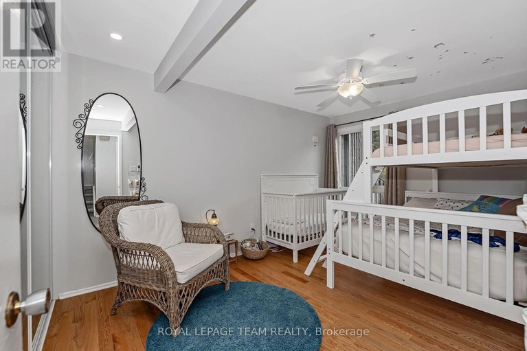 28918766/1095-ambleside-drive/woodroffe/ottawa/ontario/K2B8E2_28
