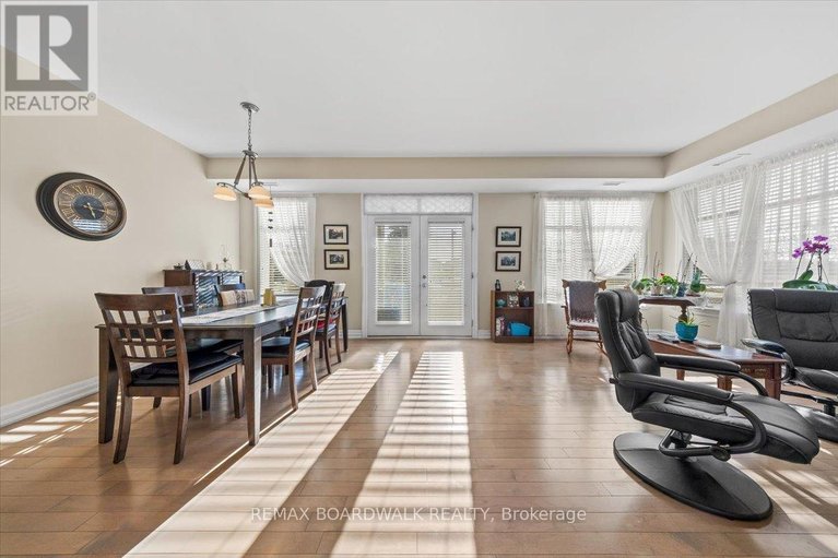 29538012/b102-210-janka-private/emerald-meadowstrailwest/ottawa/ontario/K2V0E6_13