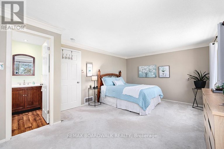 29685316/1111-des-forets-avenue/convent-glen-north/ottawa/ontario/K1C5K7_24