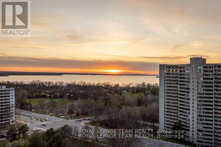 28809753/2004-415-greenview-avenue/britannia/ottawa/ontario/K2B8G5_32