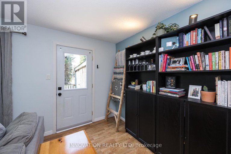 28478550/44-35-bering-court/katimavik/ottawa/ontario/K2L2B8_24