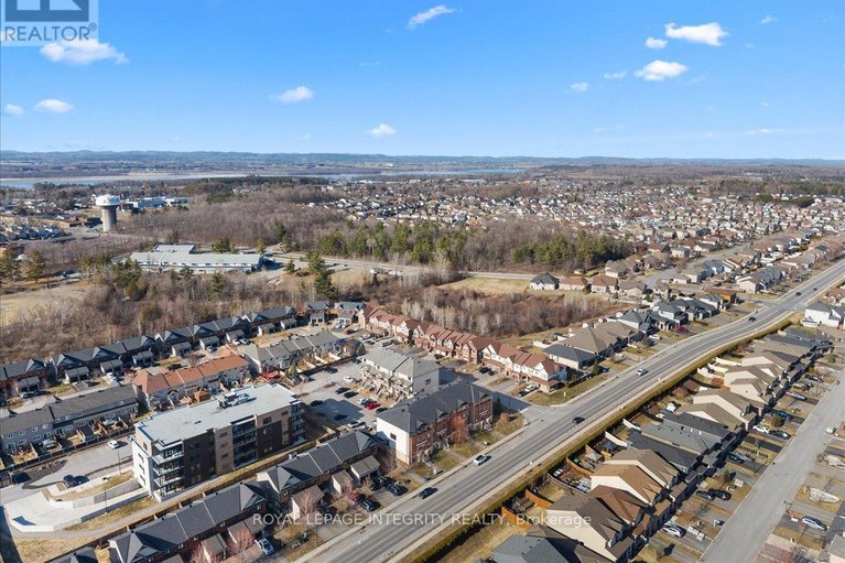 29600478/11-1124-docteur-corbeil-boulevard/town-of-rockland/clarence-rockland/ontario/K4K0G9_33