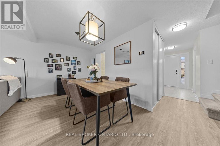 29616177/2049-stonehenge-crescent/pineview/ottawa/ontario/K1B4N7_15