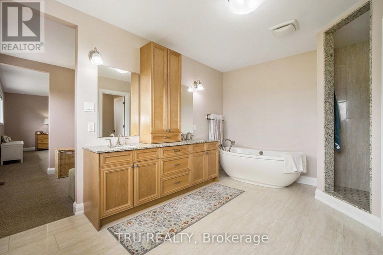 28764522/2465-marchurst-road/kanata-north-west/ottawa/ontario/K2W0H2_28