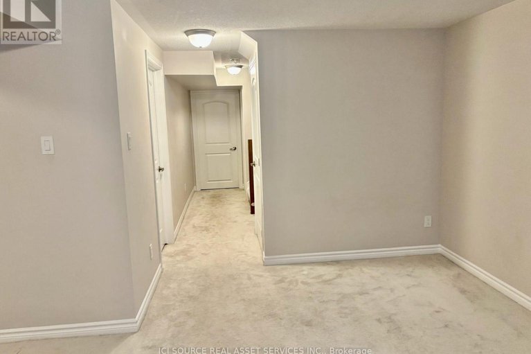 28905249/106-equitation-circle/goulbourn-twp-from-franktown-rdsouth-to-rideau/ottawa/ontario/K0A2Z0_35
