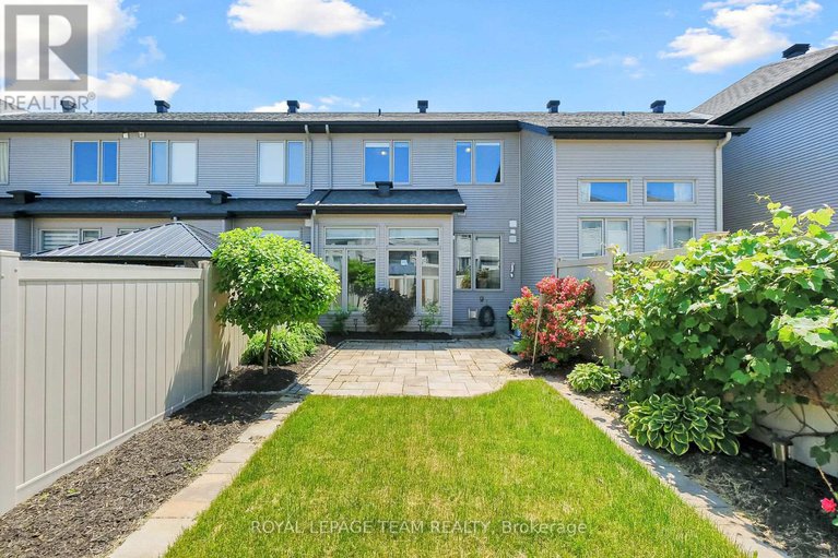 28505505/273-shinleaf-crescent/mer-bleuebradley-estatesanderson-park/ottawa/ontario/K1W0J2_2
