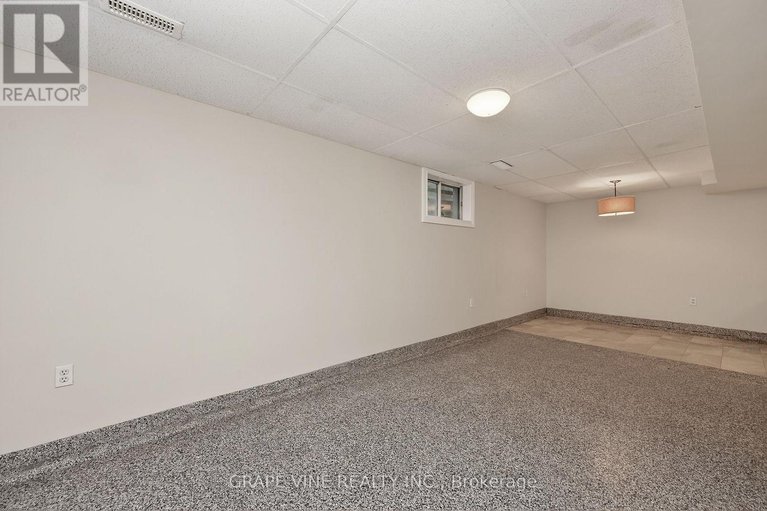 29184094/179-victoria-street/almonte/mississippi-mills/ontario/K0A1A0_26