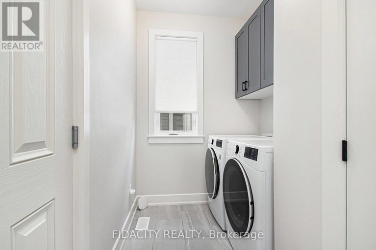 28939851/250-maygrass-way/remainder-of-stittsville-area/ottawa/ontario/K2S2K9_12